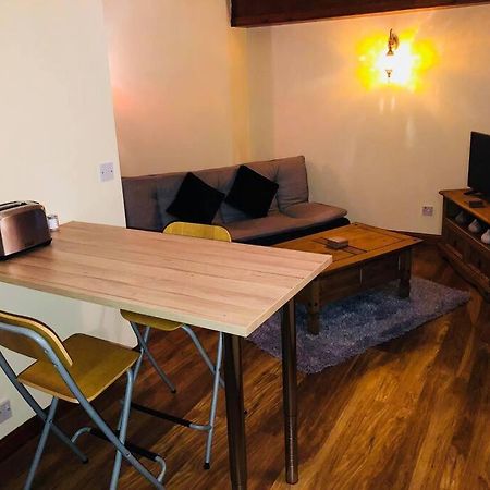 Vibrant Apartment At The Shore In Leith Edimburgo Esterno foto